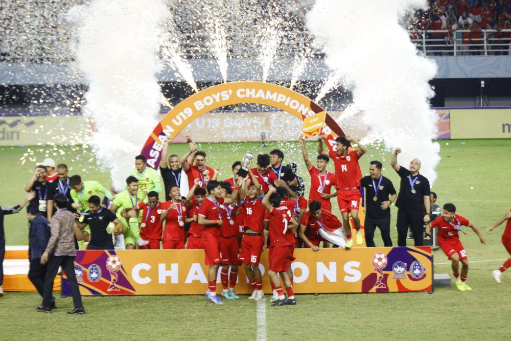 Perayaan juara Piala AFF U-19 di Stadion GBT Surabaya. Dok. Pemprov Jatim.