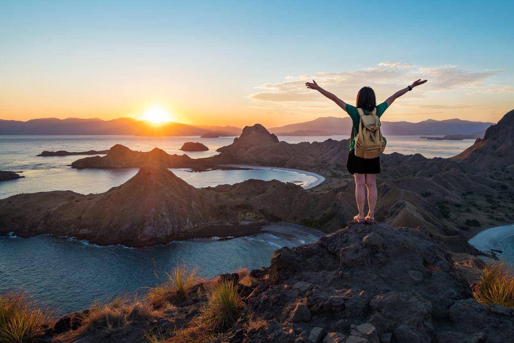 Pulau Padar (vecteezy.com/tananuru763225)