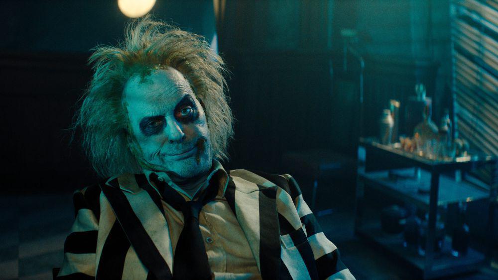 5 Pelajaran Berharga dari Film Beetlejuice Beetlejuice, Cinta Ibu!