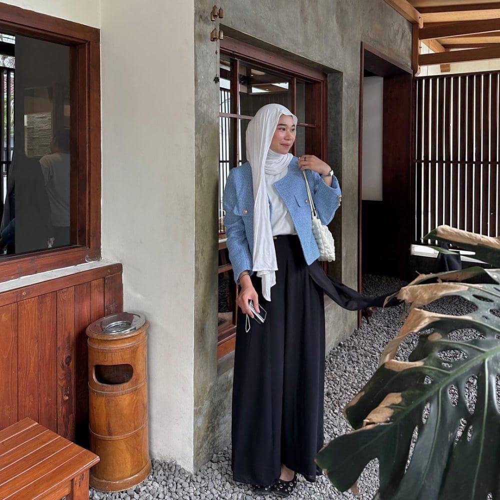 Fitri Hasiani (instagram.com/_kakpit)