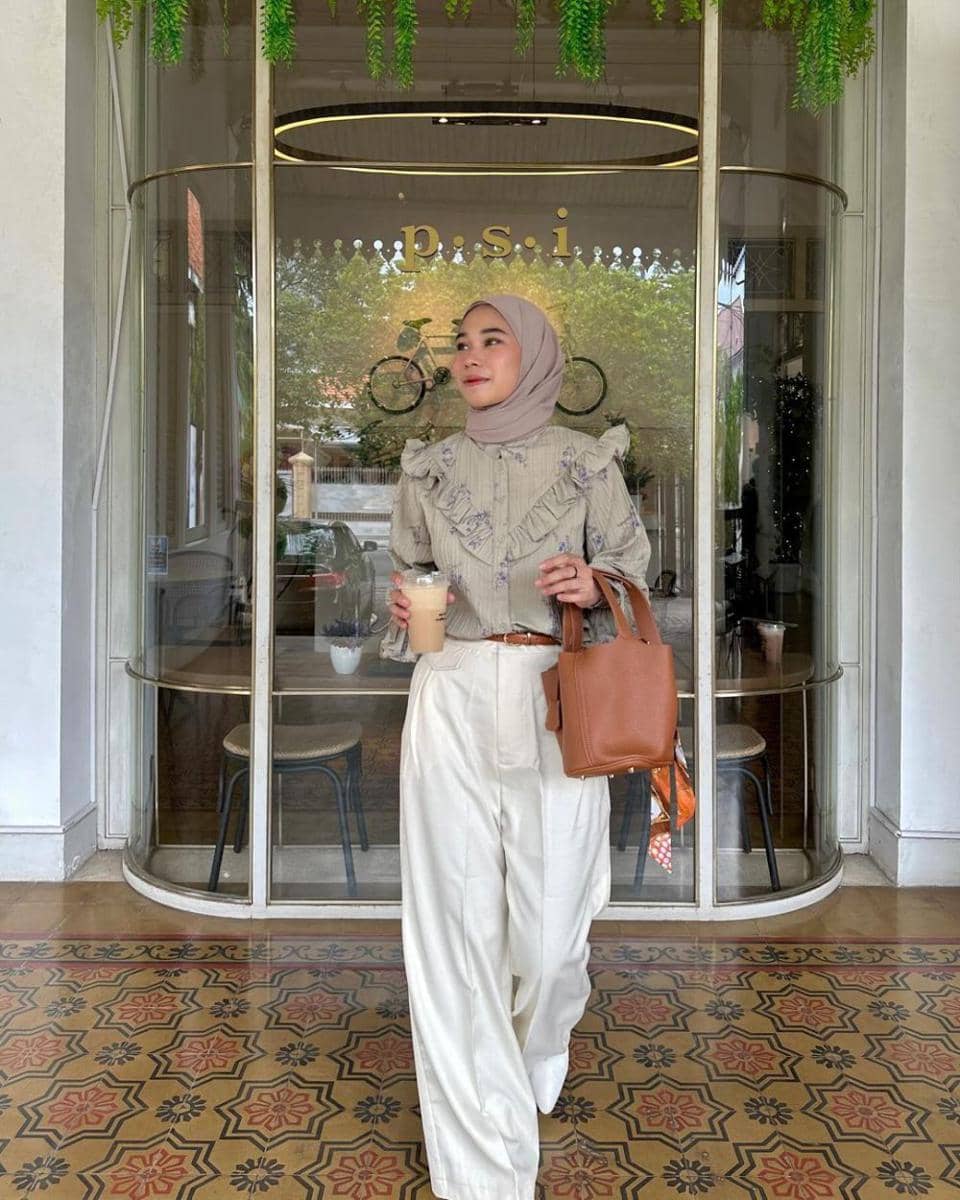 Fitri Hasiani (instagram.com/_kakpit)