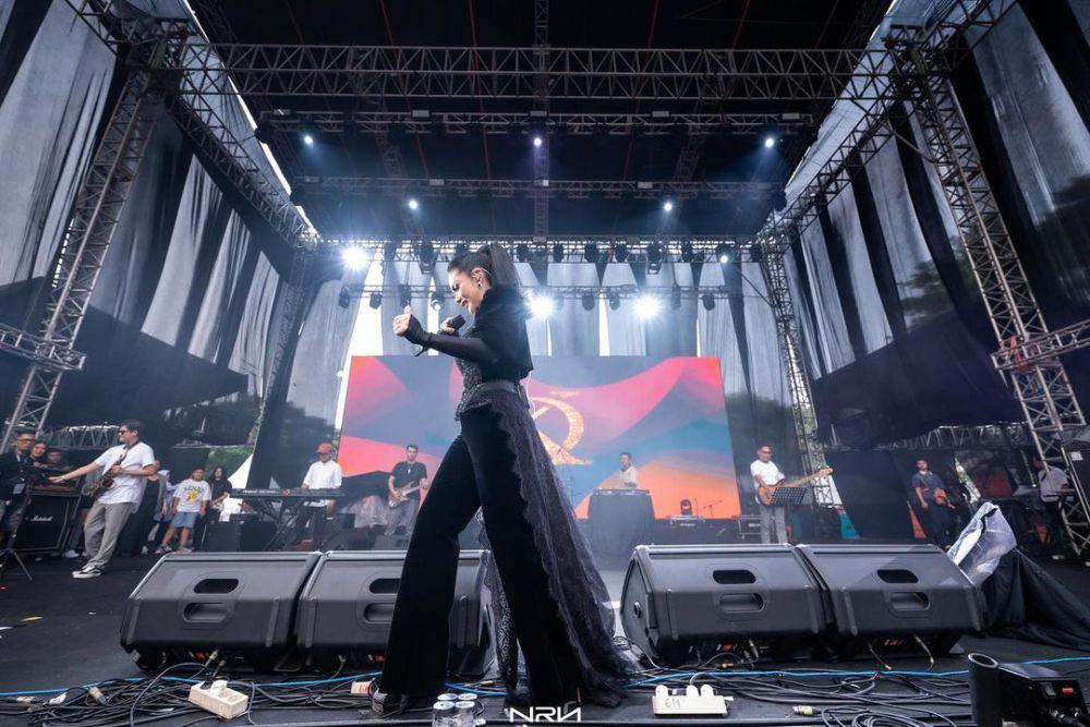 potret Kris Dayanti Lemos manggung di Soundsfest (instagram.com/krisdayantilemos)