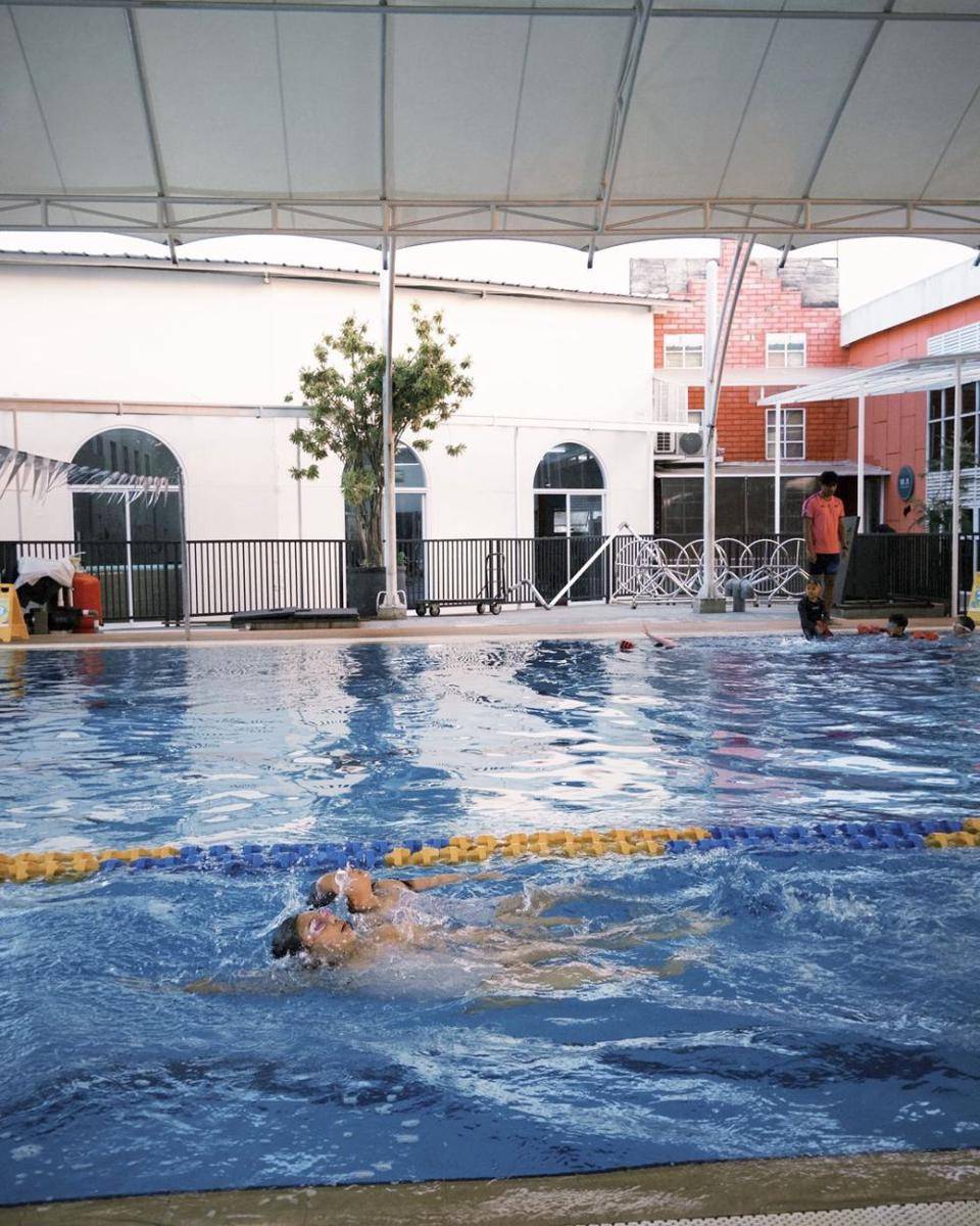 potret Gempi latihan renang (instagram.com/gisel_la)