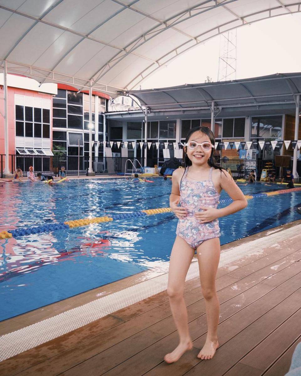 potret Gempi latihan renang (instagram.com/gisel_la)