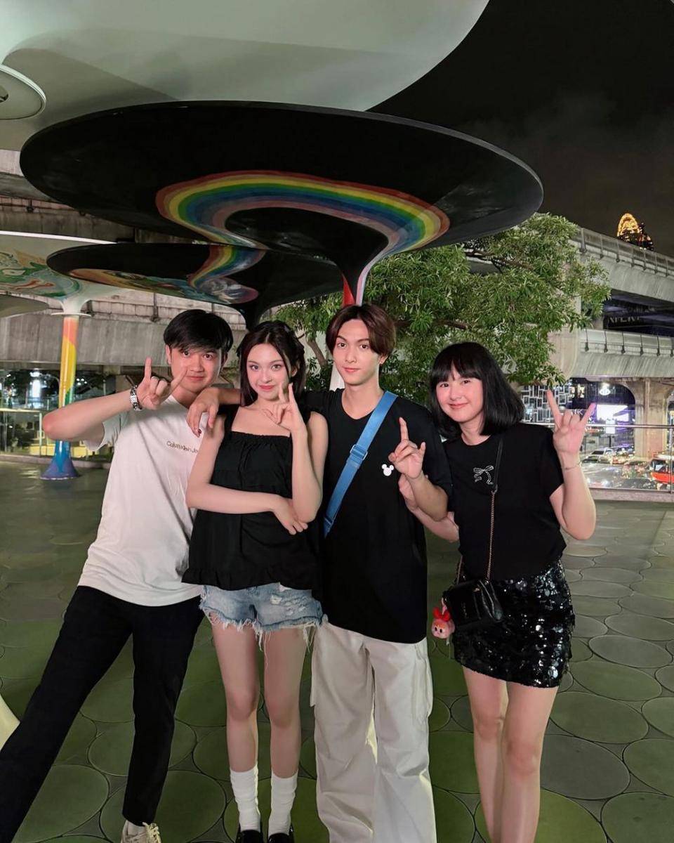 potret kedekatan Chiquita BABYMONSTER dan kakak (instagram.com/makimink)
