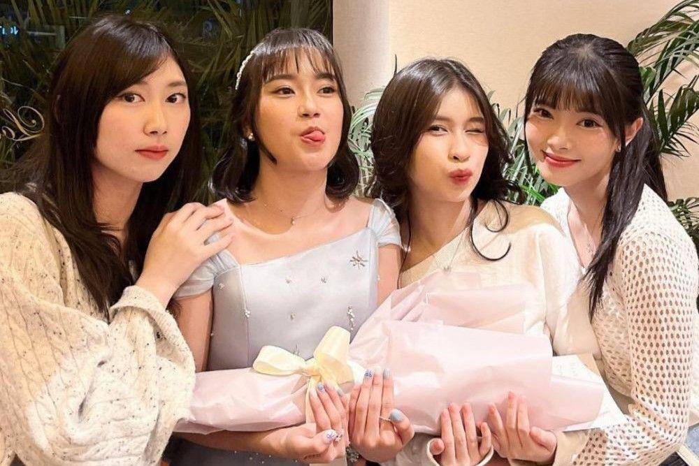 Member JKT48 di gala premiere Dia Angkasa (instagram.com/jkt48.fiony)