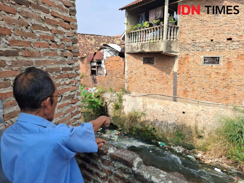 Dikira Boneka, Warga Lihat Mayat Pria Mengapung di Kali Bandar Lampung