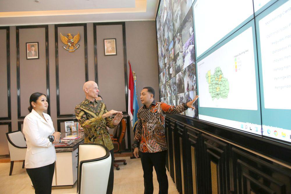Dubes Belanda Bantu Revitalisasi Kota Lama Surabaya dan Makam Peneleh