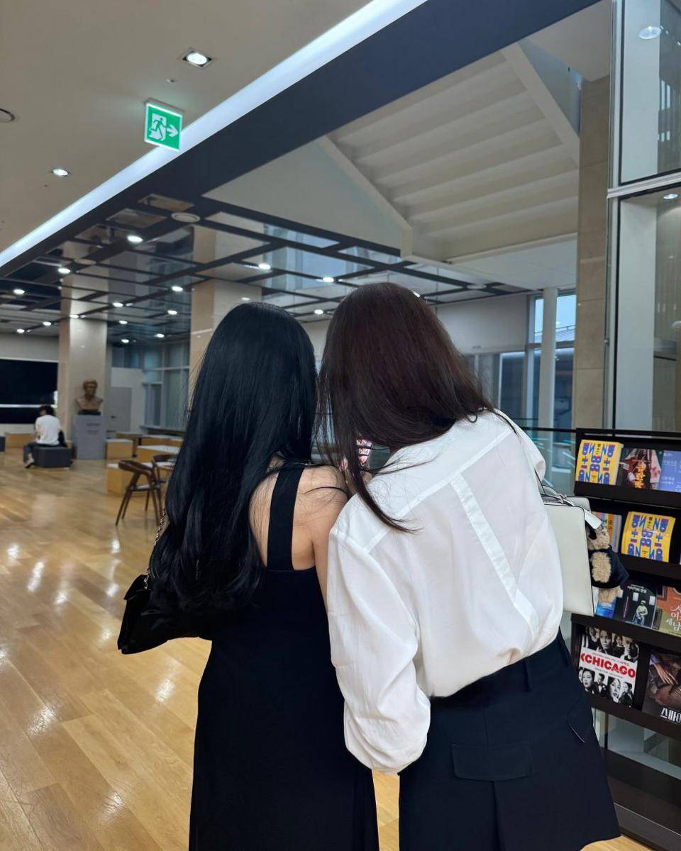 momen Yoona dan Tiffany SNSD hangout bareng (instagram.com/tiffanyyoungofficial)