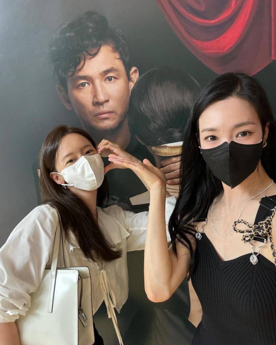 momen Yoona dan Tiffany SNSD hangout bareng (instagram.com/yoona__lim)
