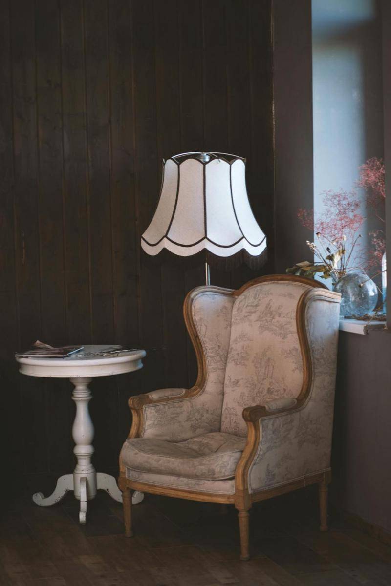 ide dekorasi sudut rumah (pexels.com/ EVG Kowalievska)