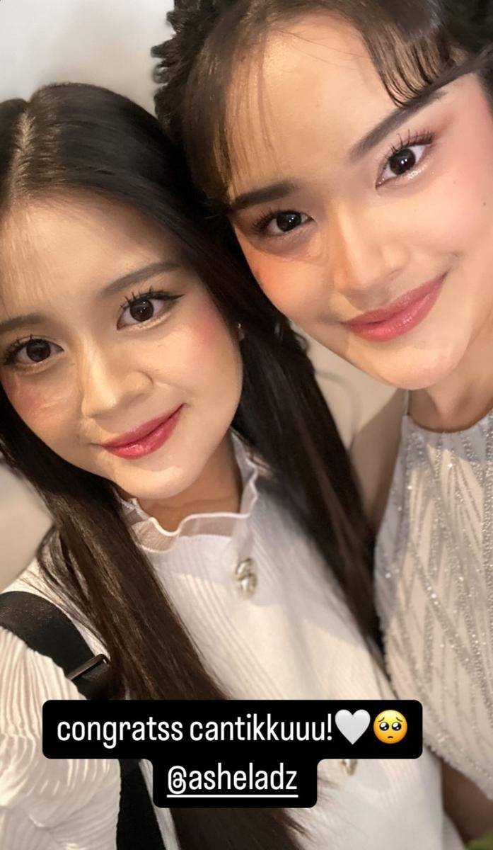 Member JKT48 di gala premiere Dia Angkasa (instagram.com/jkt48.christy)