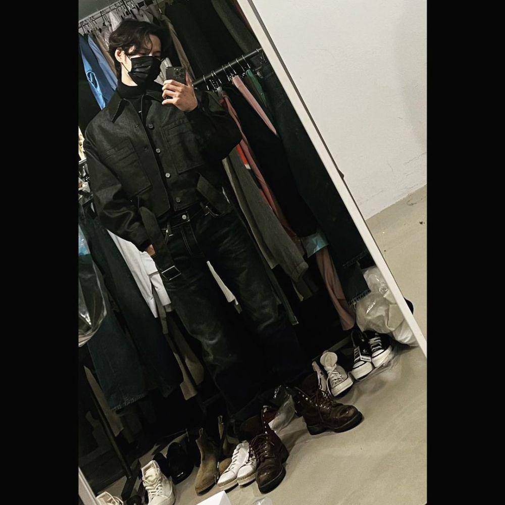 Yoon Ji On (instagram.com/jiii0n__)