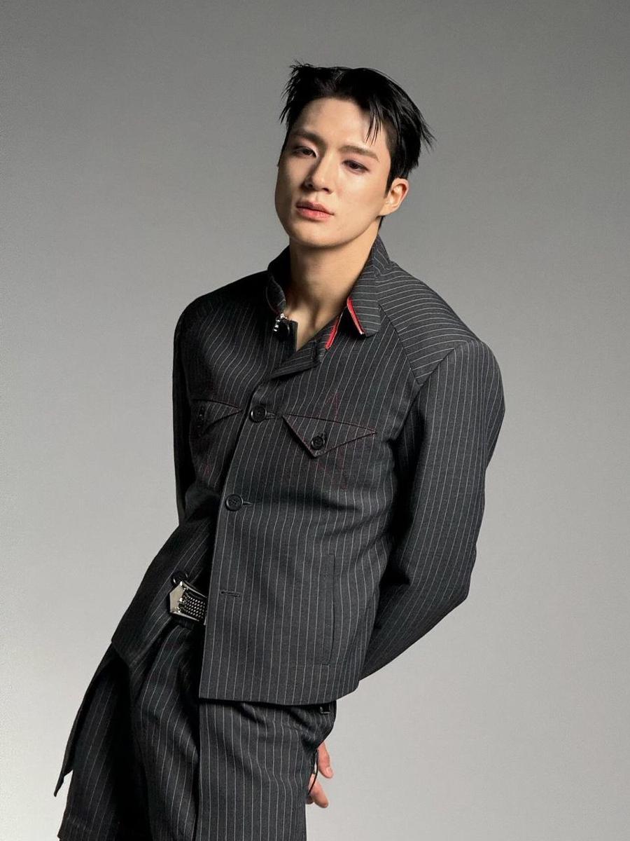 potret Jeno NCT (instagram.com/leejen_o_423)