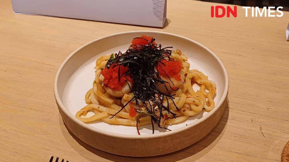Potret menu Cafe Kissa, Miso Butter Scallop Udon (IDN Times/Dhiya Awlia Azzahra)