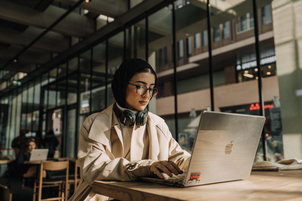 Coworking Space Vs Kantor Konvensional, Mana yang Lebih Menguntungkan?