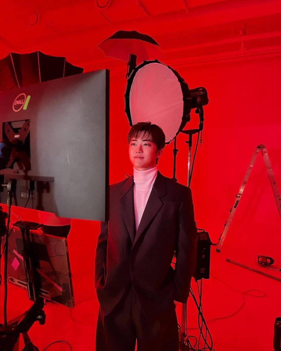 gaya outfit cowok mamba ala Jaemin NCT (instagram.com/na.jaemin0813)