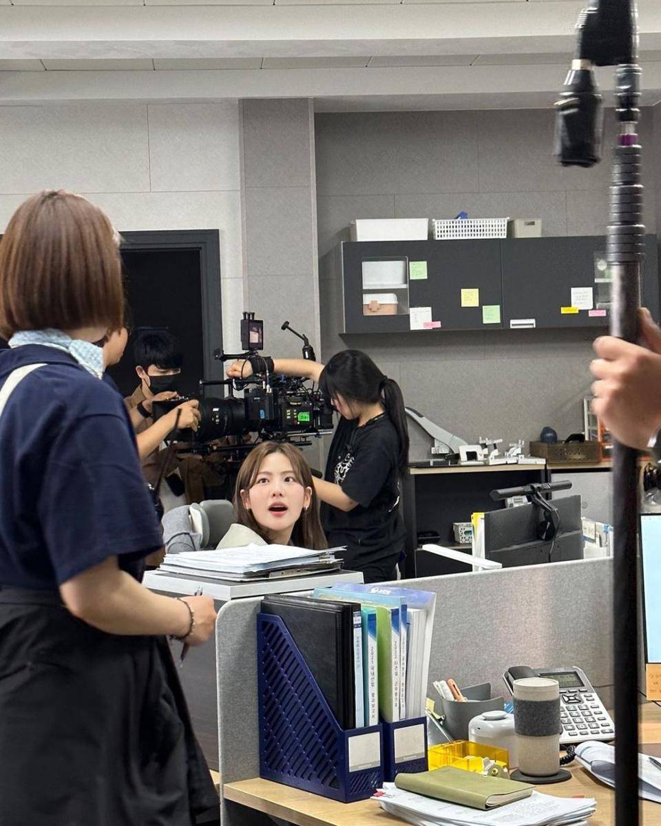 Jo A Ram di balik layar drama The Auditors (instagram.com/i_joaram)