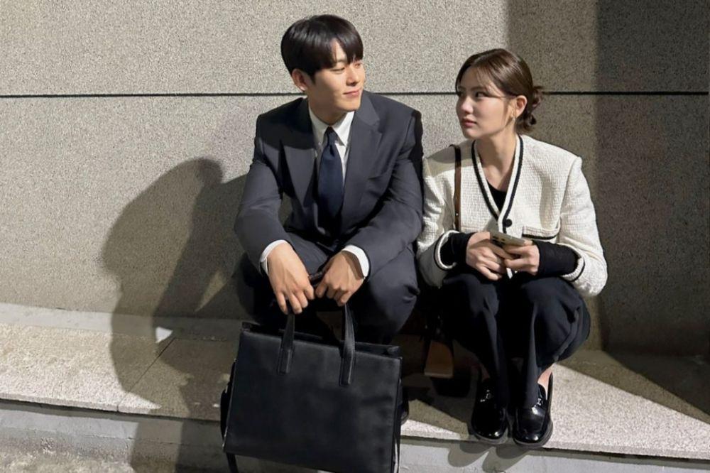 8 Potret Jo A Ram di Balik Layar Drakor The Auditors, Cute Banget!