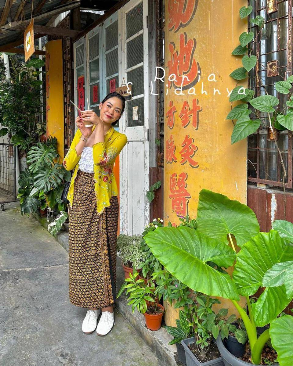 Inspirasi kebaya ala Rania Yamin (instagram.com/raniaayamin)