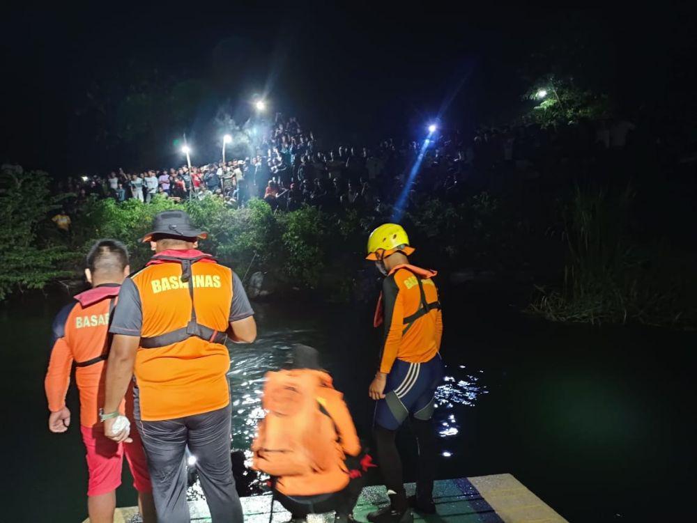 Kronologi Mobil Terjun ke Danau Toba, Kepala Desa Tewas!