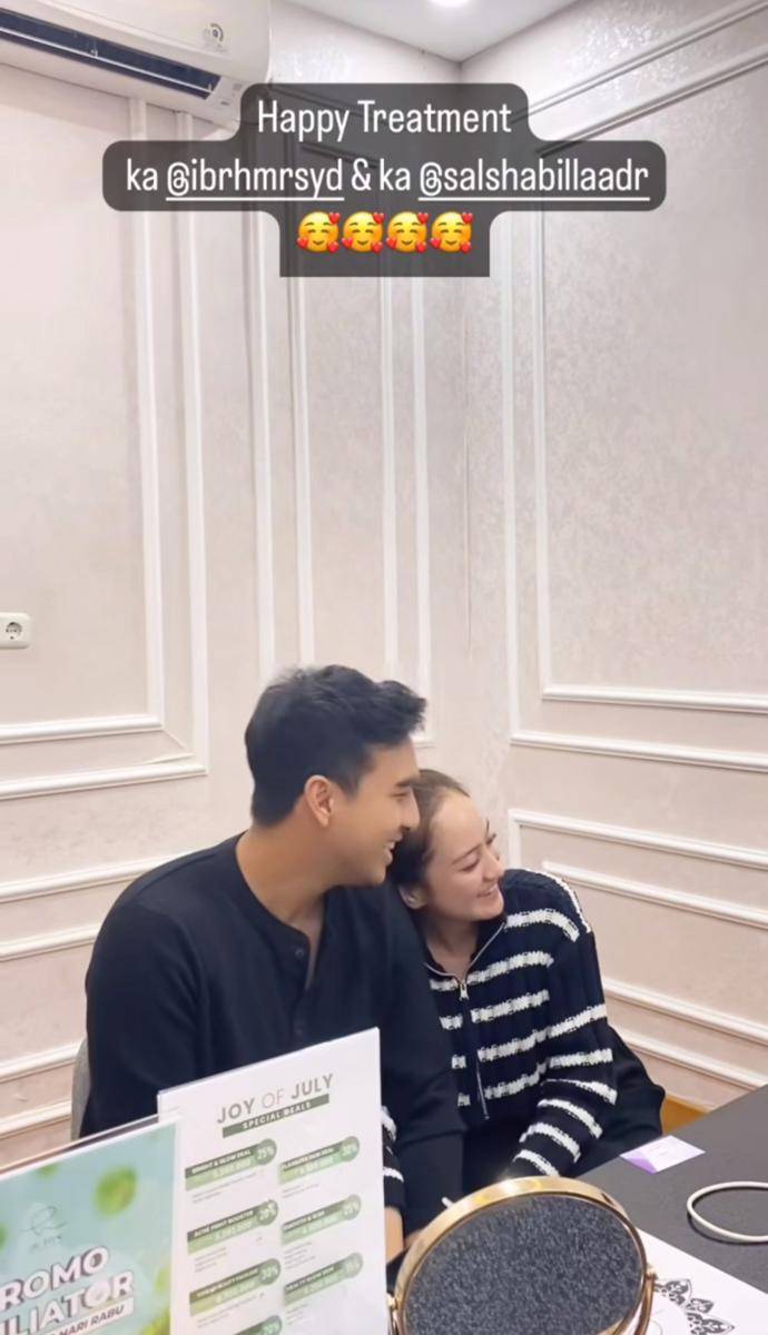 potret keromantisan Salshabilla Adriani dan Ibrahim Risyad saat facial date (instagram.com/ibrhmrsyd)