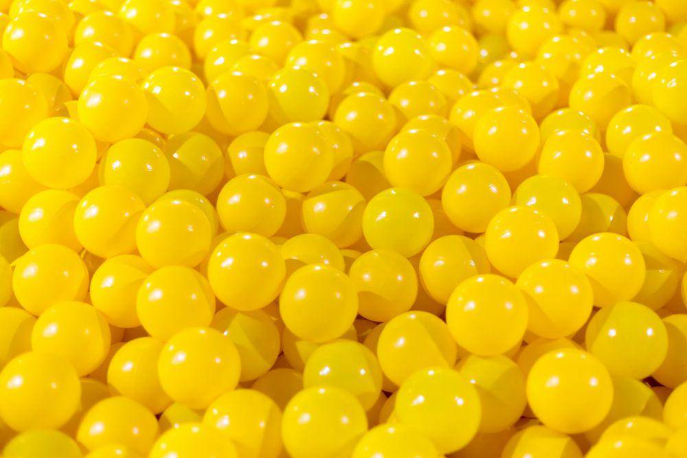 ilustrasi bola ping pong (unsplash.com/Jason Leung)