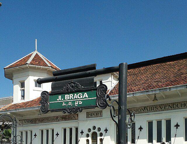 Aksi Juru Parkir Liar di Braga Viral, Tarif Digetok Rp25 Ribu