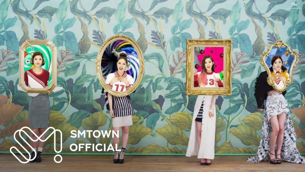 cuplikan MV "Happiness" (youtube.com/SMTOWN)