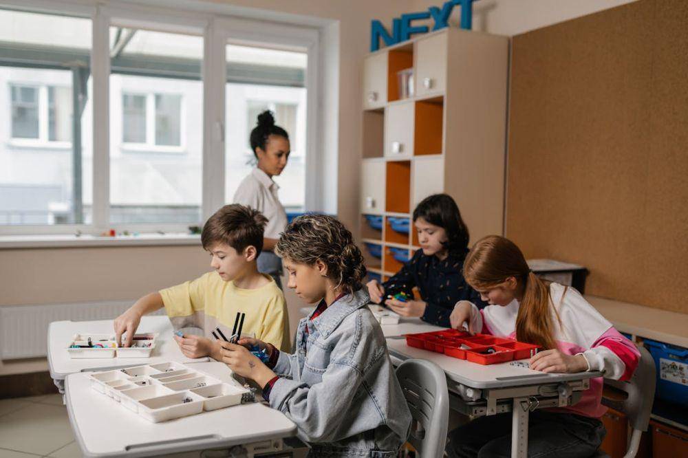ilustrasi siswa sd (pexels.com/Alena Darmel)