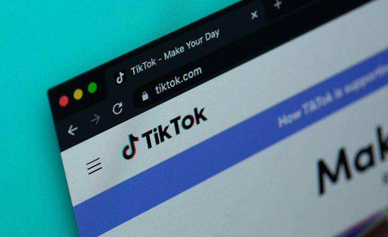 ilustrasi tampilan TikTok versi web (unsplash.com/Solen Feyissa)