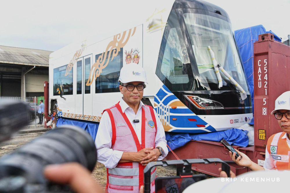 Trem Otonom Tiba di Balikpapan, Menhub: Masuk IKN 1 Agustus 2024