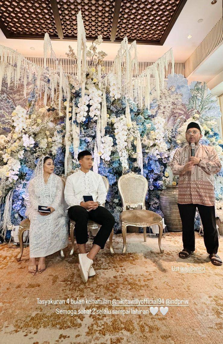 Gaya Makeup dan Busana Nikita Willy di Acara 4 Bulanan (instagram.com/likwidiani)