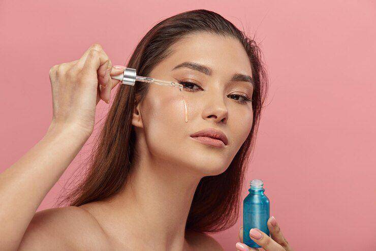 ilustrasi serum retinol (Freepik.com/ ilstock21)