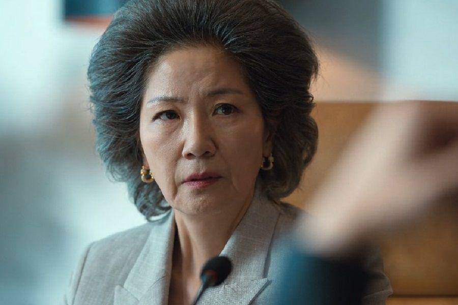 Park Mi Ran (Seo Yi Sook) di drakor Red Swan (Dok. Disney+ Hotstar/Red Swan)