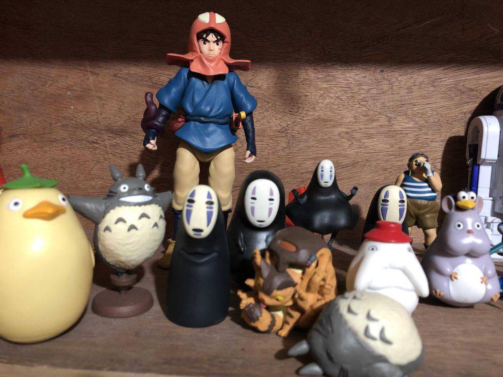 potret koleksi figur aksi Ghibli (reddit.com/user/boojierecto)