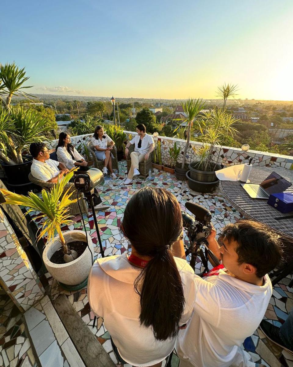 potret Prilly Latuconsina syuting program digital FFI 2024 di Kupang (instagram.com/prillylatuconsina96)