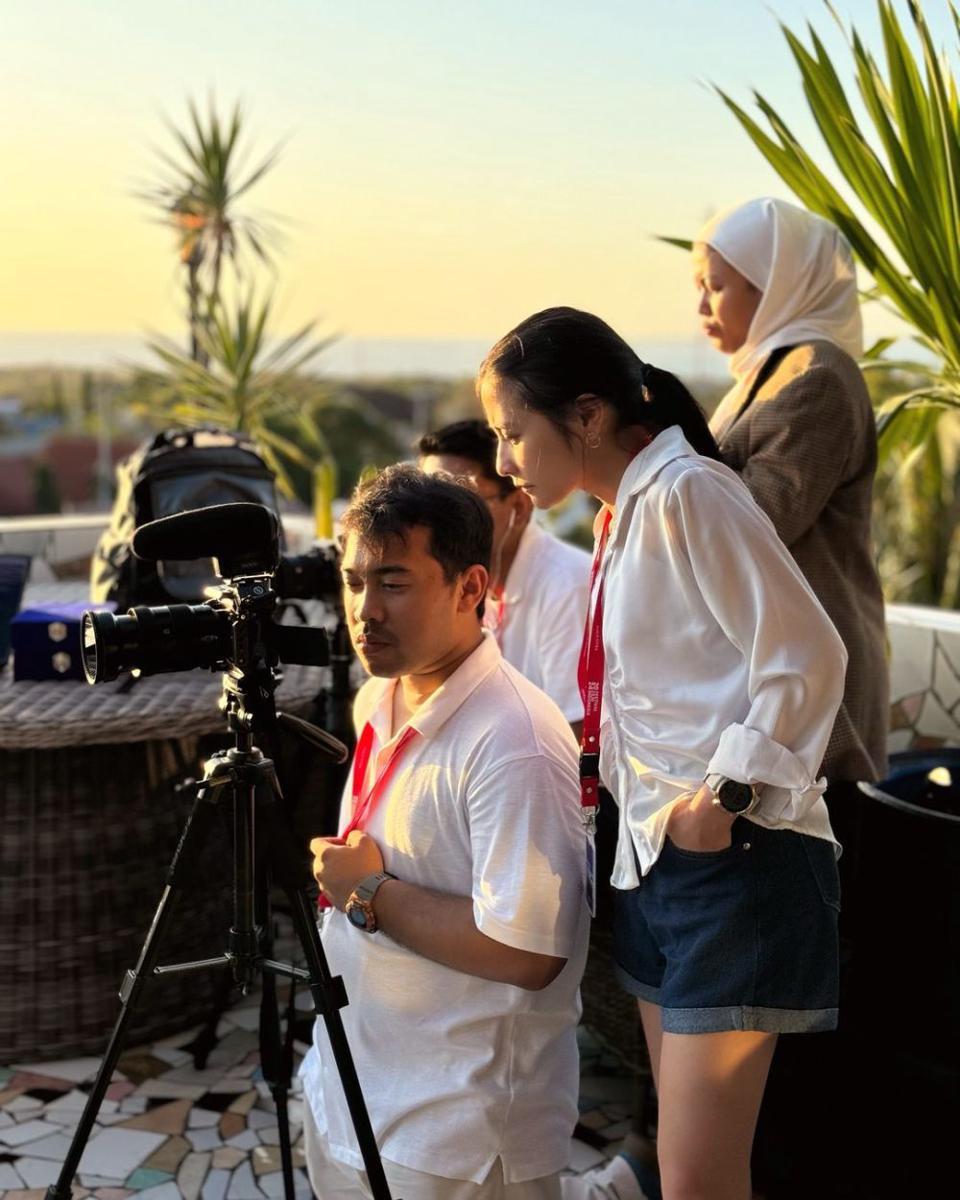 potret Prilly Latuconsina syuting program digital FFI 2024 di Kupang (instagram.com/prillylatuconsina96)