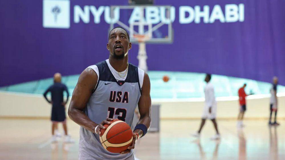 Bam Adebayo saat berlatih bersama Timnas Amerika Serikat untuk Olimpiade 2024 Paris. (usab.com)