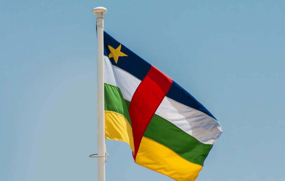 ilustrasi bendera Republik Afrika Tengah (Unsplash.com/aboodi vesakaran)