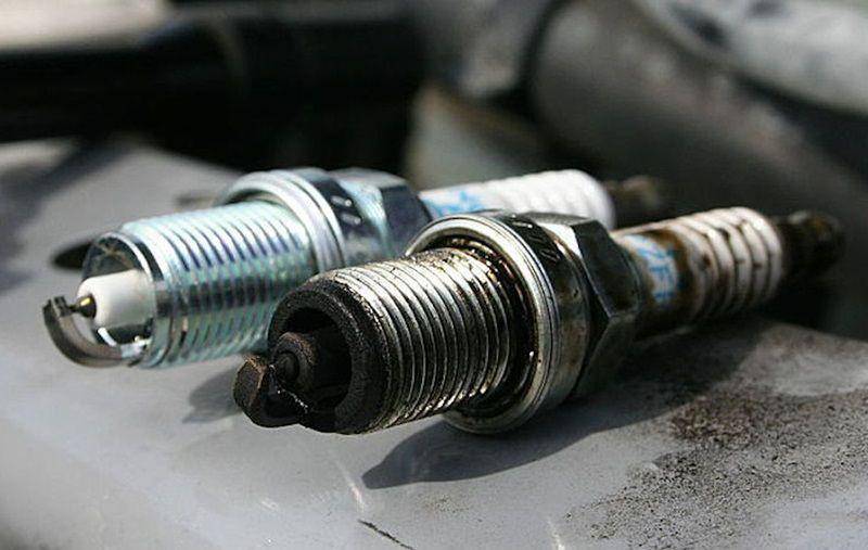 ilustrasi busi motor matic (motodeal.com.ph)