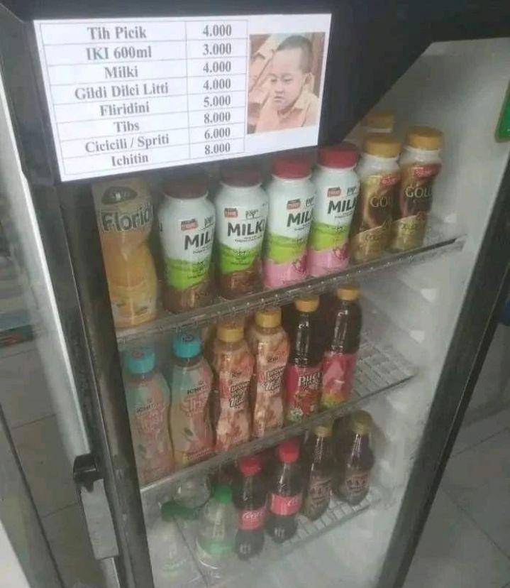 meme beli minuman di minimarket (instagram.com/wkwkland_real)
