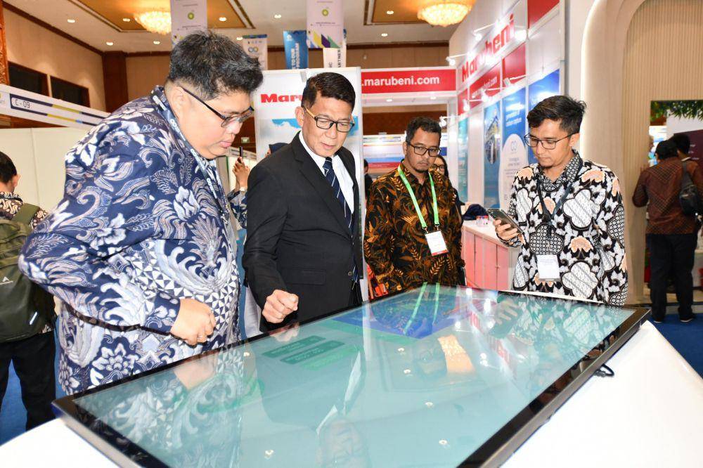 PT Pertamina (Persero) memaparkan strategi menjadi pemimpin regional bisnis Penangkapan dan Penyimpanan Karbon (CCS) dalam Forum Internasional & Indonesia CCS (IICCS) 2024 di Jakarta Convention Center, Senayan, Rabu (31/7/2024). (Dok. Pertamina)