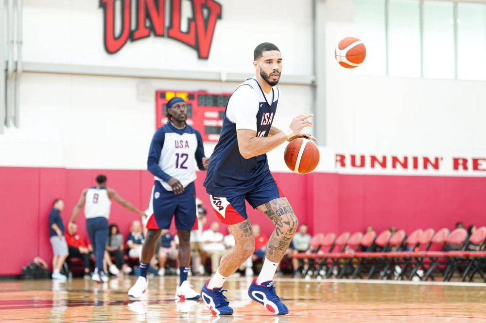 Jayson Tatum berlatih bersama Timnas Amerika Serikat untuk Olimpiade 2024 Paris. (usab.com)