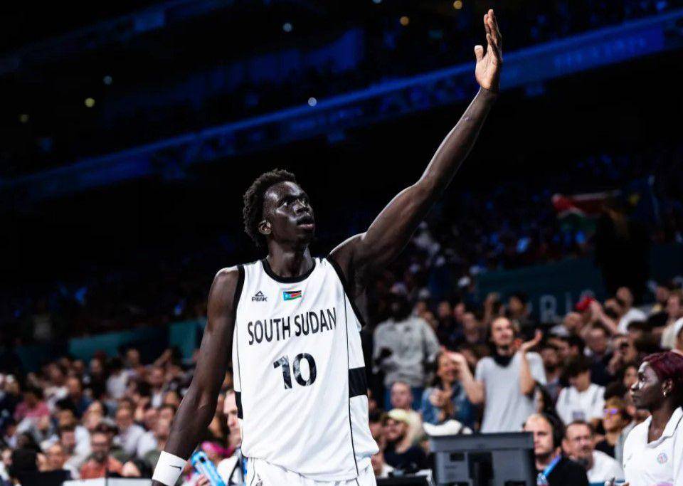 JT Thor (fiba.basketball)