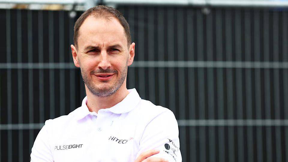 Oliver Oakes (formula1.com)