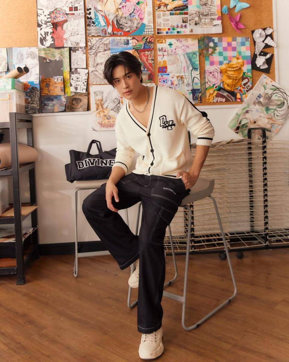 OOTD hangout nuansa earth tone ala Gemini Norawit (instagram.com/gemini_nt)