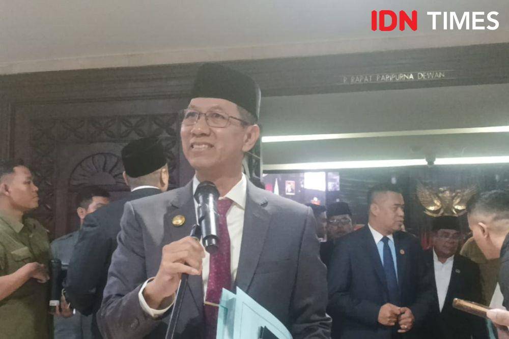 Heru Budi Hartono di Gedung DPRD pada Kamis (1/8/2024). (IDN Times/Dini Suciatiningrum)