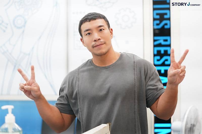 Tae Won Seok (post.naver.com/스토리제이컴퍼니)