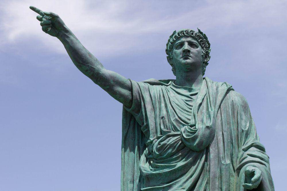 Nero (commons.wikimedia.org/Helen Cook)